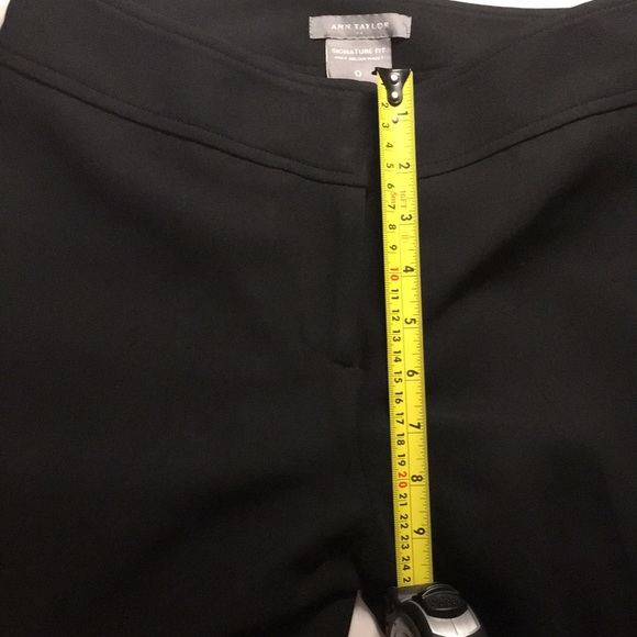 Ann Taylor lined slacks. Size 0 that fit like a 2. - Picture 5 of 6